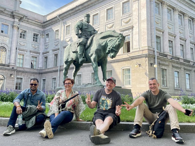 St.Petersburg walking tour in Russia motour