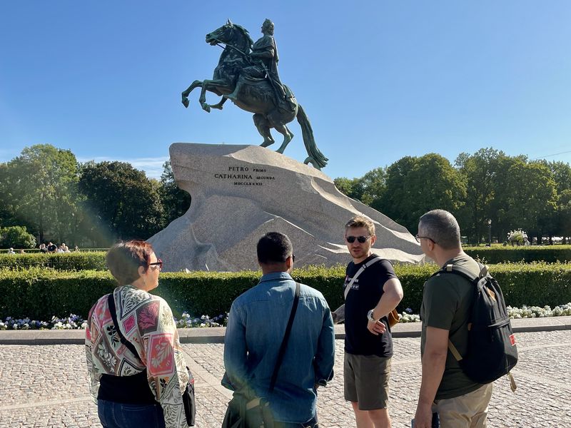 St.Petersburg walking tour in Russia motour