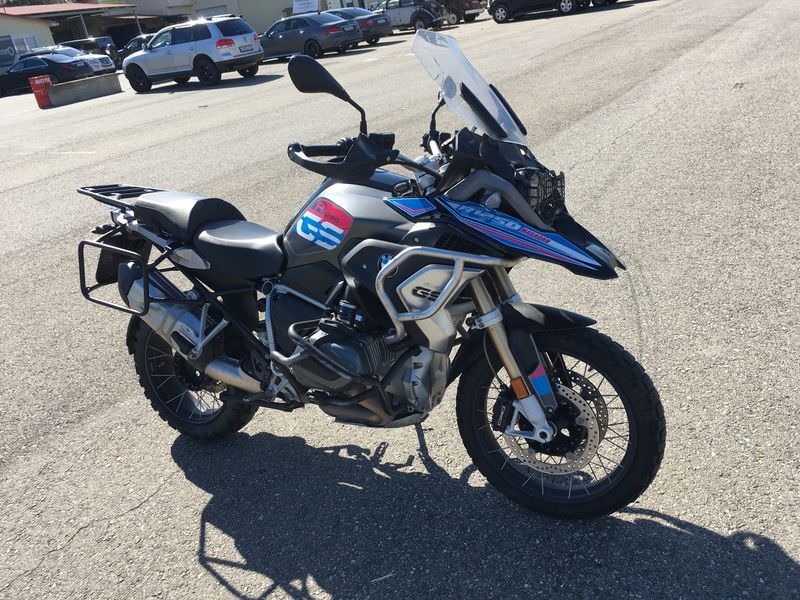 Продаем BMW R1250GS 2019 года из корп парка РМТ