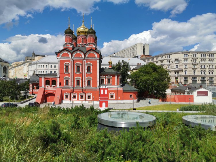 Moscow-Vladivostok, Trans-Siberian Tour with Rusmotoravel