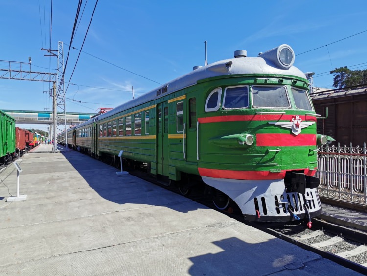 Moscow-Vladivostok, Trans-Siberian Tour with Rusmotoravel
