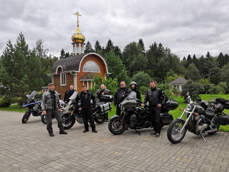 Saint-Petersburg-Moscow Motorcycle Tour Rusmototravel