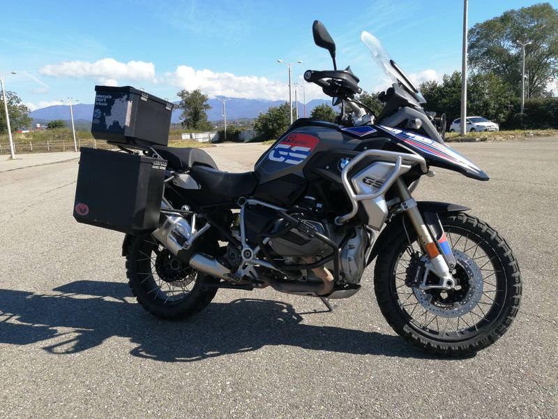 Продаем BMW R1250GS 2019 года из корп парка РМТ