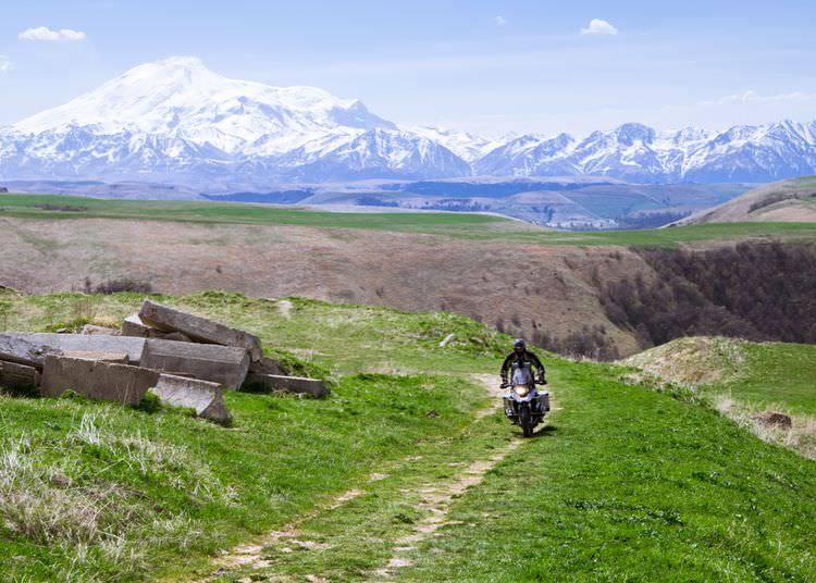 RMT Sochi – Elbrus: Motorcycle Tour over the Caucasus Mountains